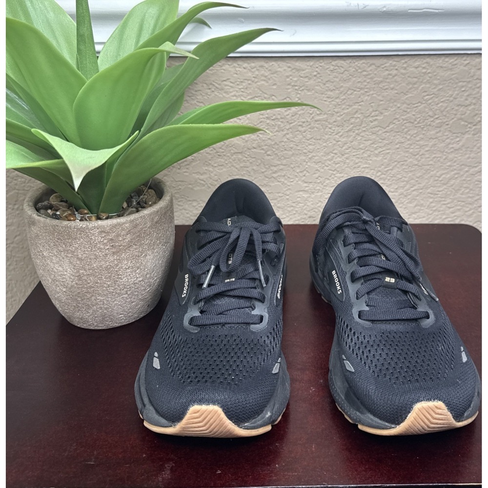 Brooks Adrenaline GTS 23 Women's Size 8.5 Black Mesh Trail Sneaker Running Shoes